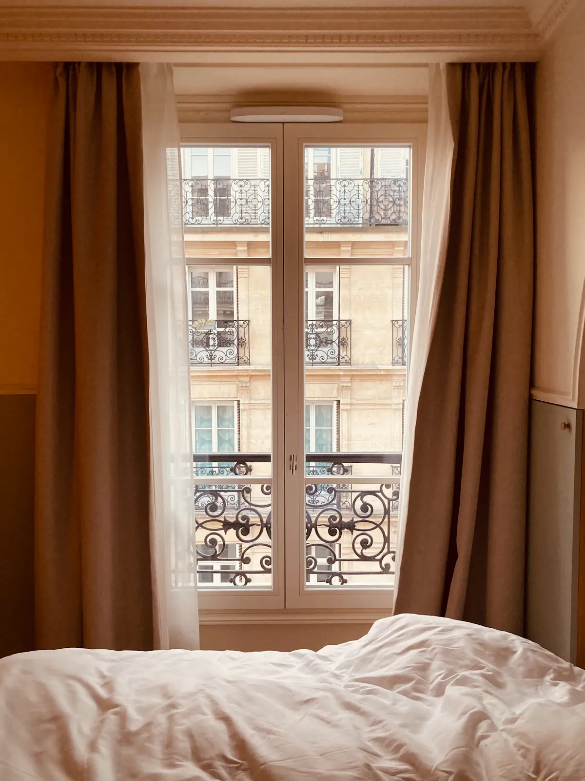 Relooking d’un appartement haussmannien : transformer sans démolir